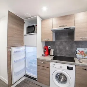  Appartement Ensoleillee Lyon Eurexpo , Proche Stade France